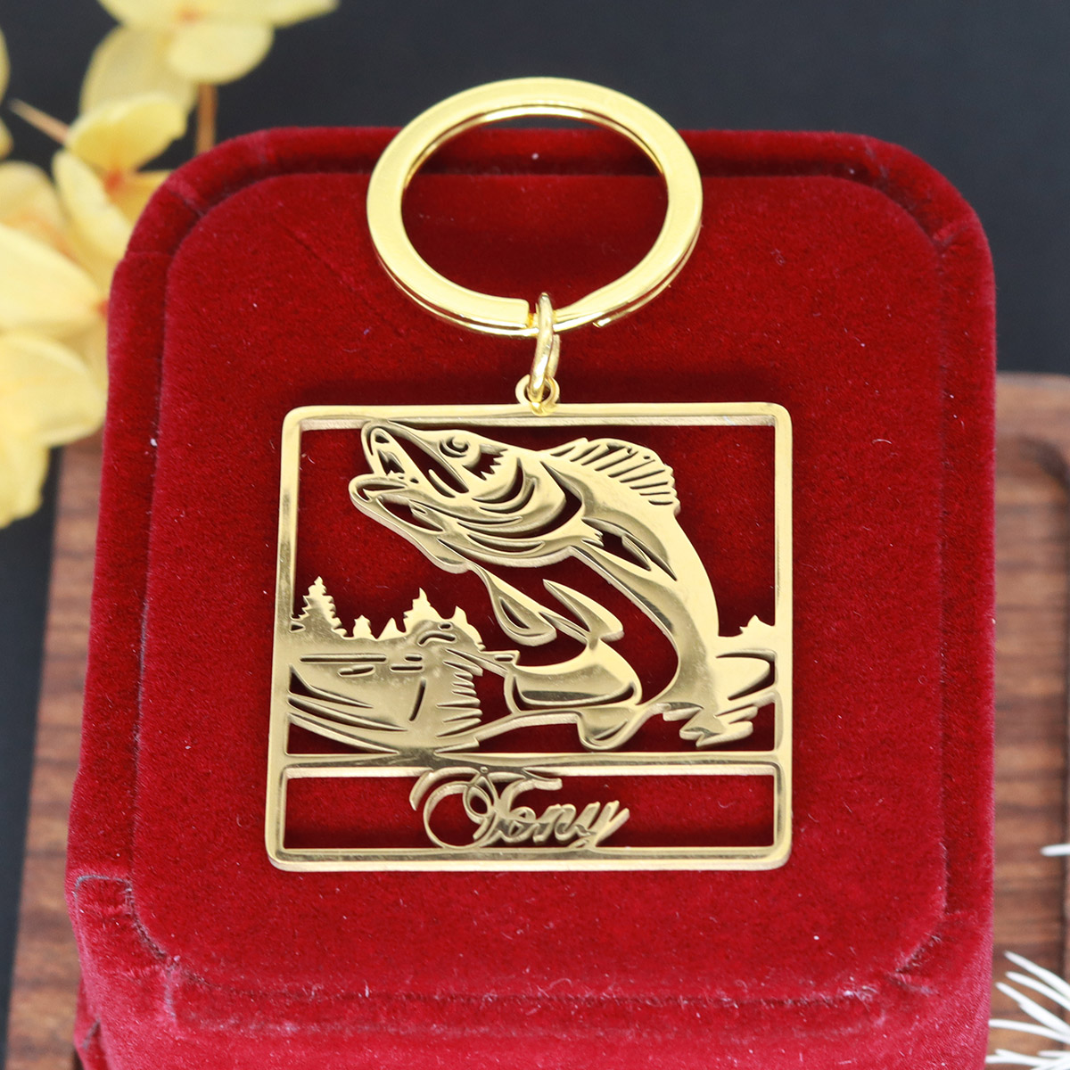 Custom Name Fish Keychain Pers - Vintage Fashion Names 리뷰 및 가격