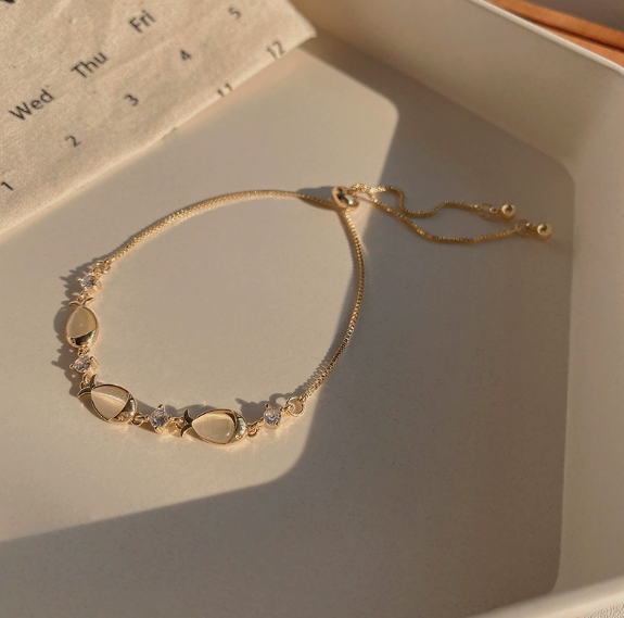 Korean Vintage Pearl Bracelet  - Vintage Fashion Instagram 리뷰 및 가격
