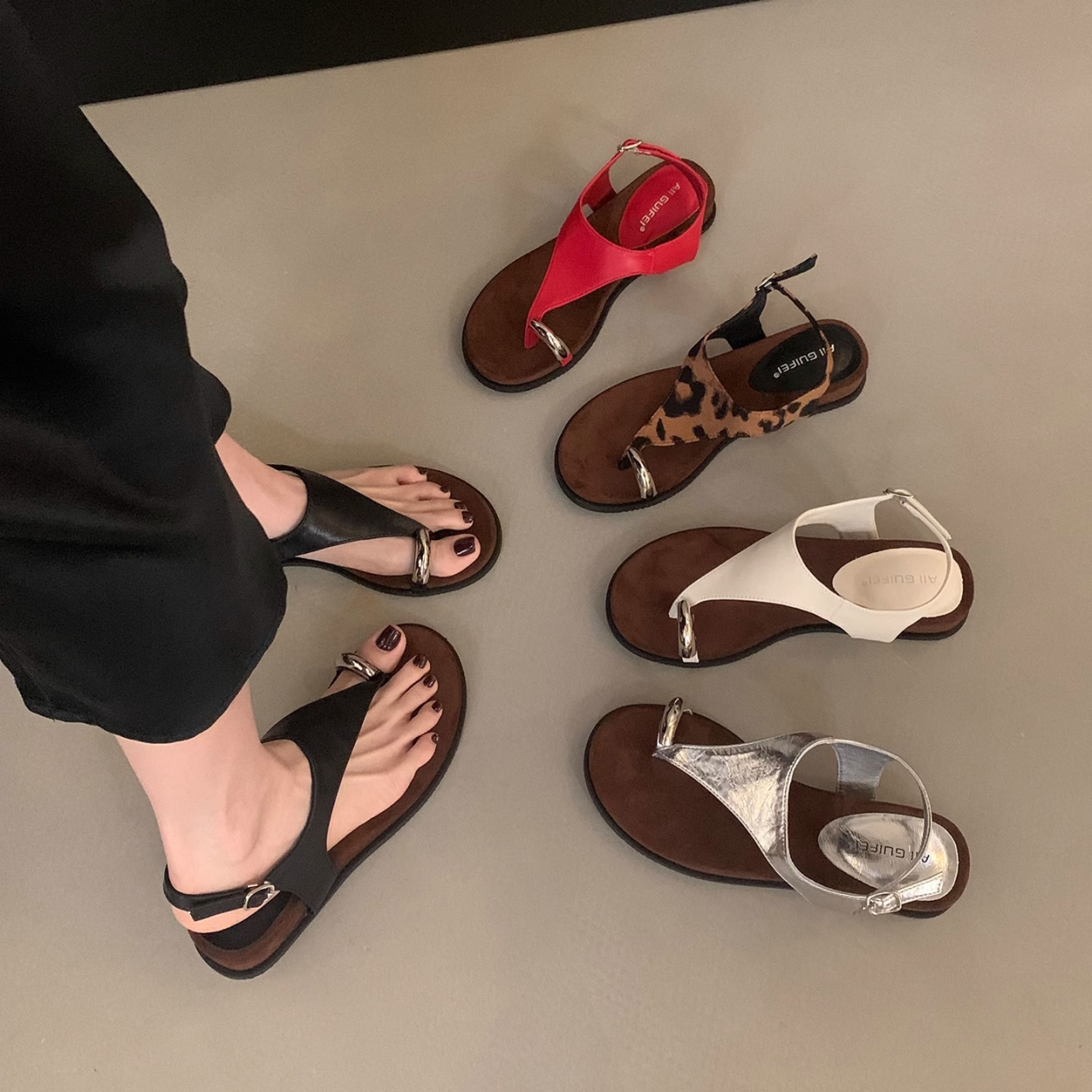 Vintage Leather Toe Flat Roman - Vintage And Modern Fashion 리뷰 및 가격