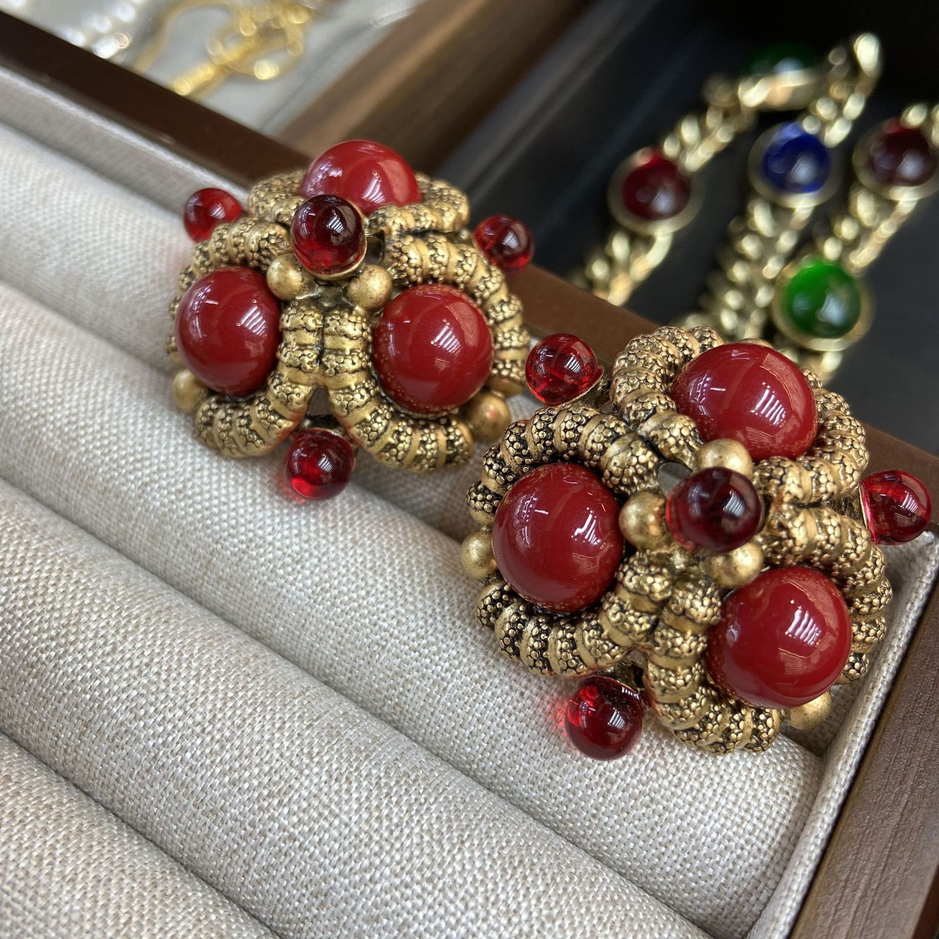 2025 Red lantern pearls tiktok - Vintage Fashion Tiktok 리뷰 및 가격