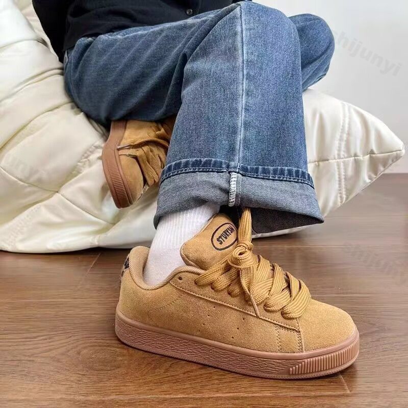 Couple's Sneakers 2025 Autumn  - Vintage Fashion Trends 2025 리뷰 및 가격